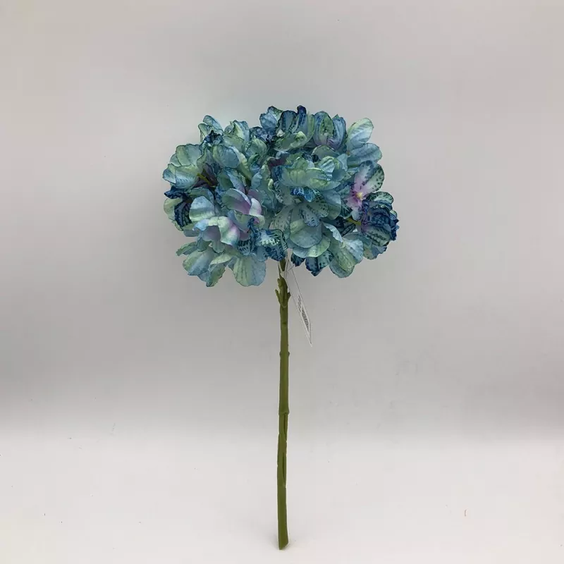 Teagmháil triomaithe Bláthanna Saorga Hydrangea